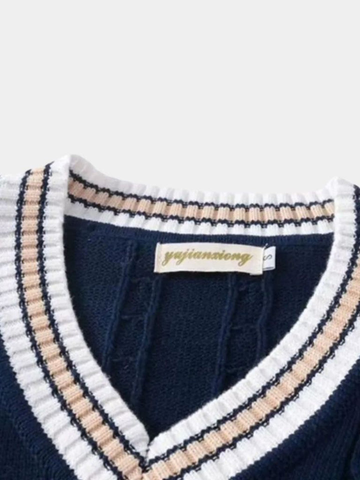 Elegant Knit Vest with V-Neck - Palm Beach Boutique