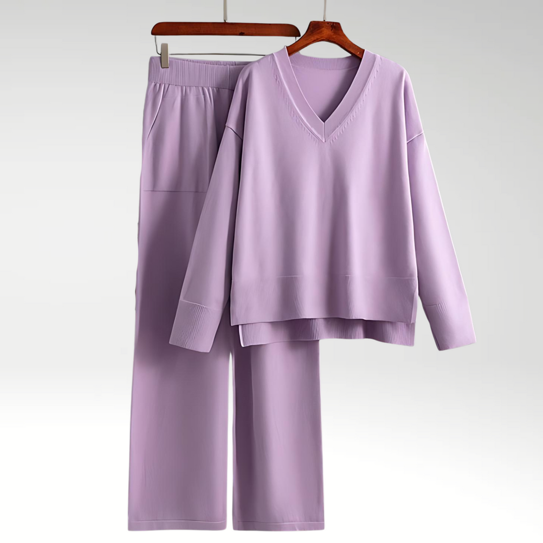 Carol | Luxe Two-Piece Set with V-Neck