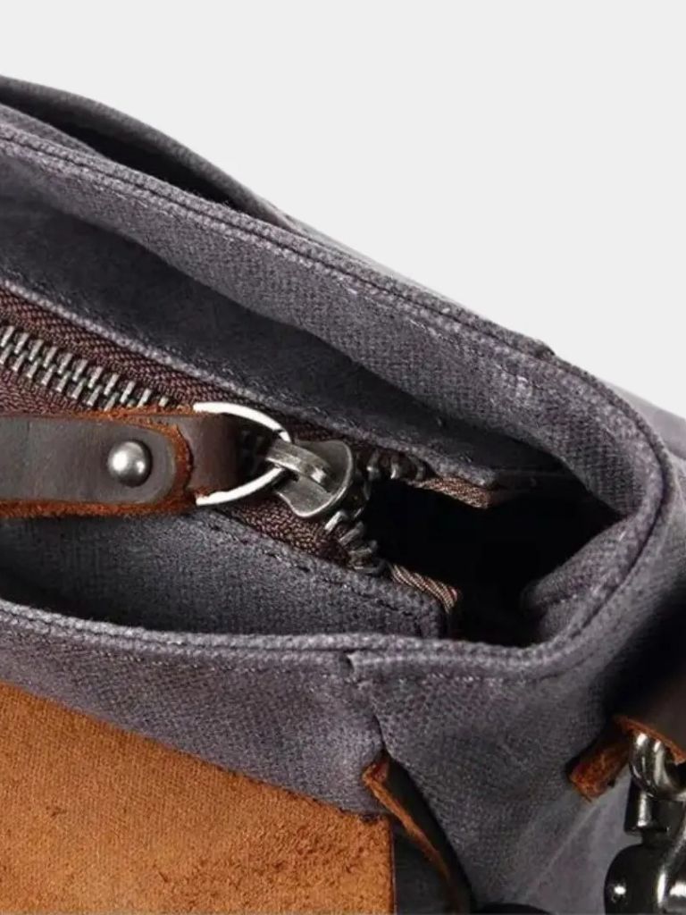 Palm Beach Boutique Windsor Messenger Crossbody Bag