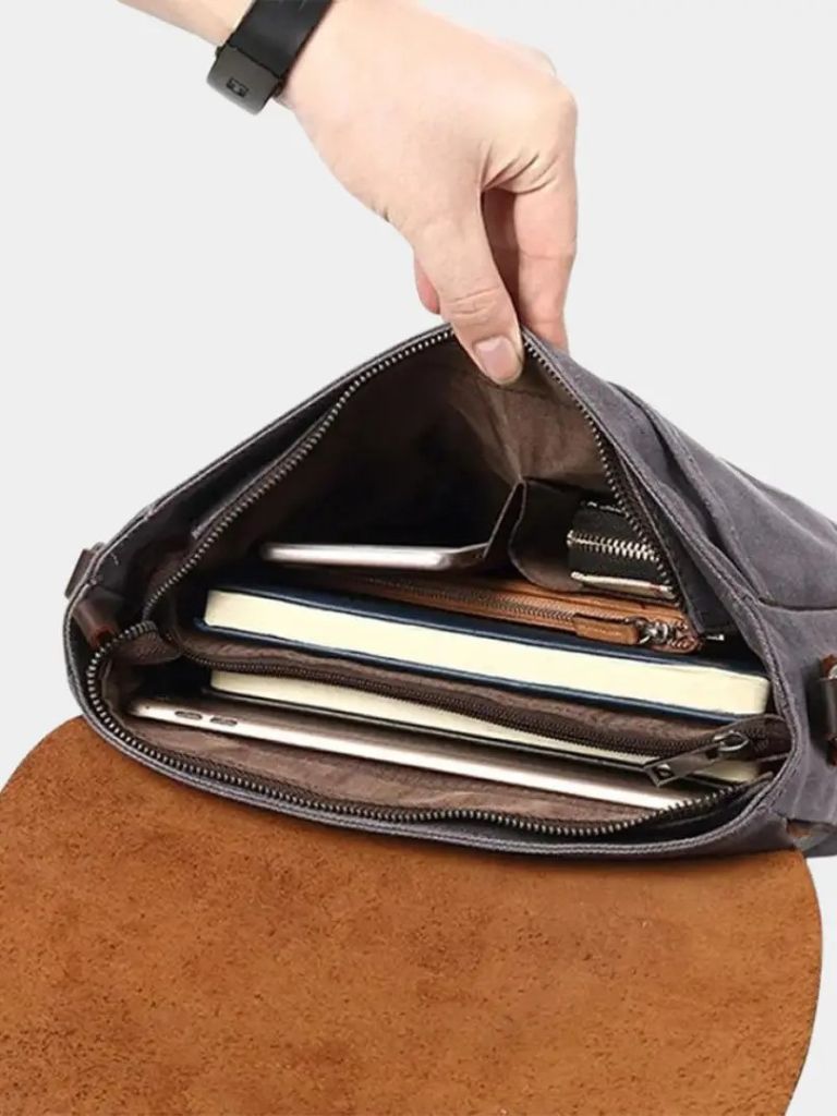 Palm Beach Boutique Windsor Messenger Crossbody Bag